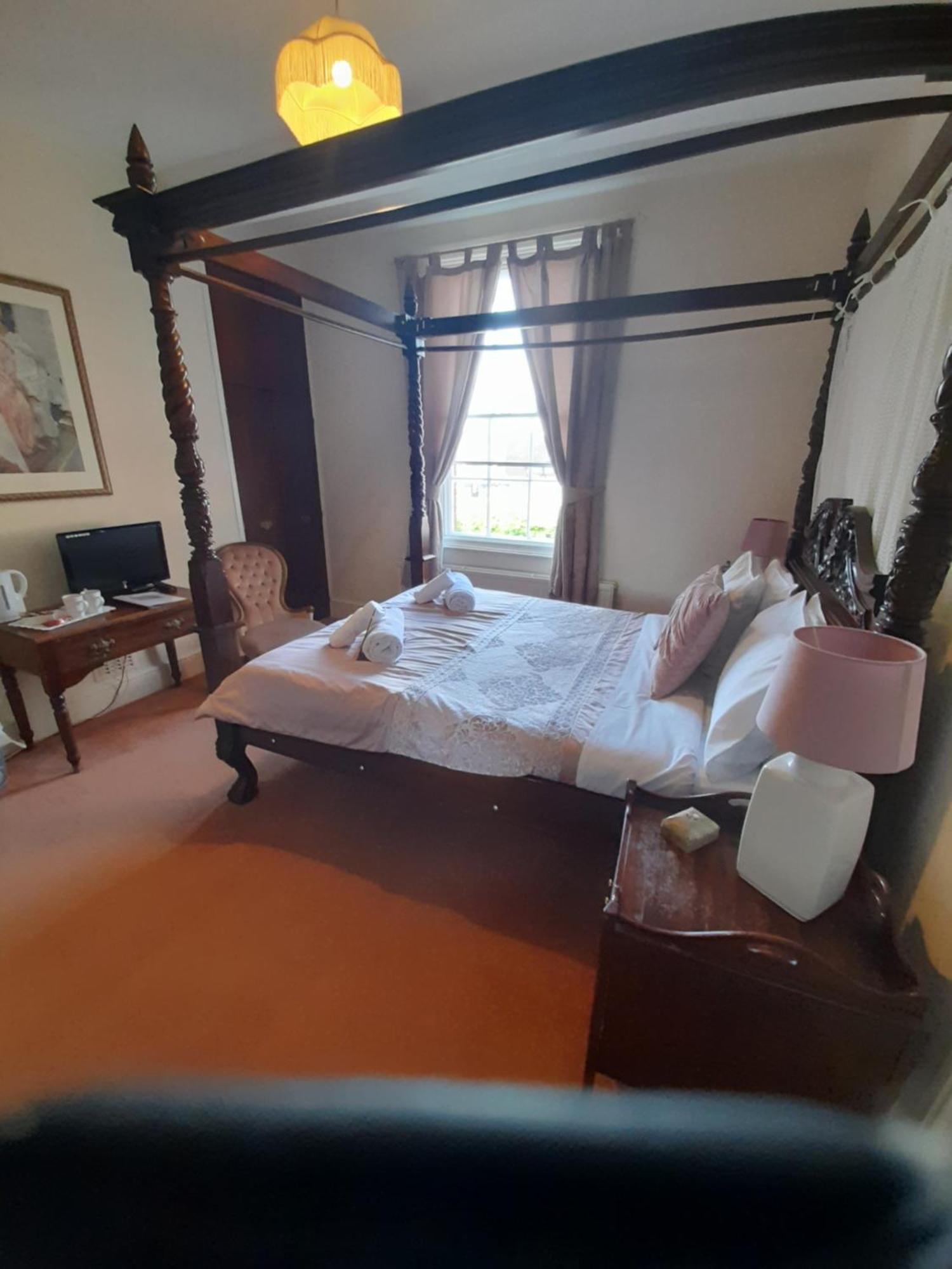 The Bank House Hotel Uttoxeter Bagian luar foto