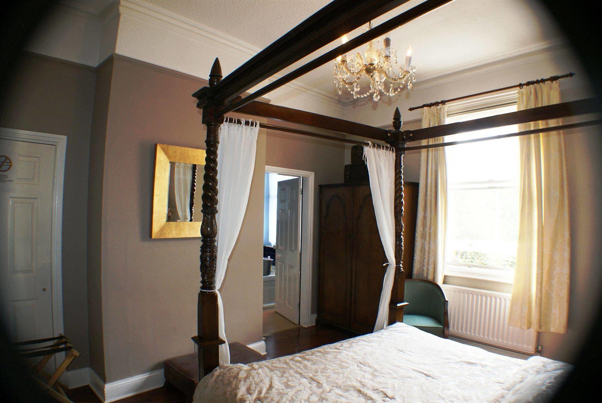 The Bank House Hotel Uttoxeter Bagian luar foto