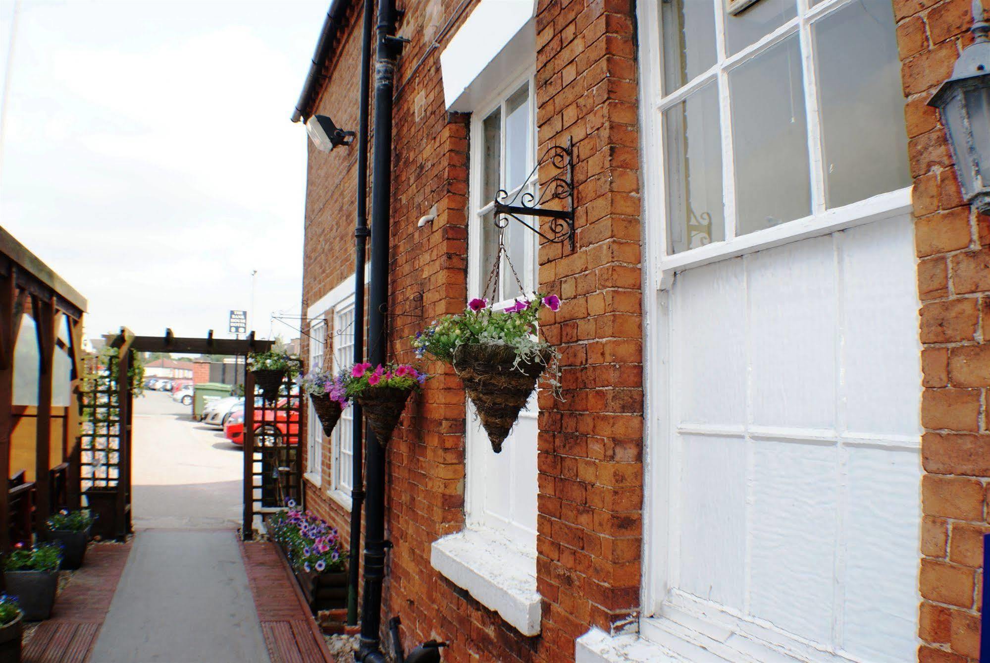 The Bank House Hotel Uttoxeter Bagian luar foto