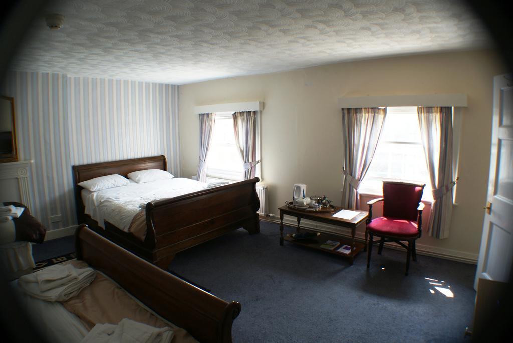 The Bank House Hotel Uttoxeter Bagian luar foto