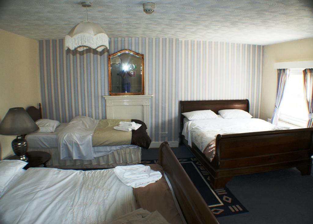 The Bank House Hotel Uttoxeter Bagian luar foto